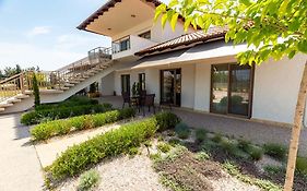 Varkes Suites 2